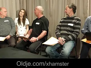 성숙한 커플 에 오 집에서 만든 르 에 힌디어 섹시 동영상 xx 층