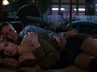 그의 아내는 배신 때문에 섹시한 그림 힌디어 소바 섹스 테이프 비디오를 강간당했습니다.