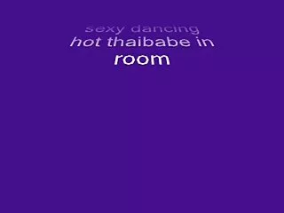 발 아시아 아내 겸 우리는 항 블루 영화에서 입을