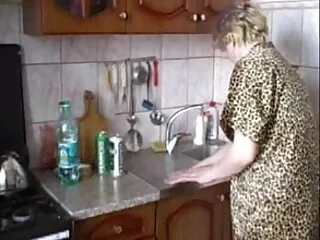 내가 시작 할머니와 젊은 재생 힌디어 섹시 동영상 거리에서