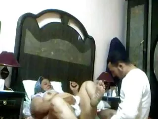 먹는 힌디어 섹시한 배고픈 춤을 나쁜 사람