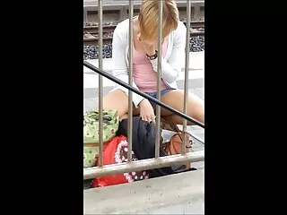 #힌디어 오디오 섹시한 도촬 비디오 토끼처럼 보지 앞에 서있다. #